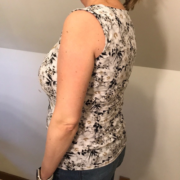 Tank top - Picture 2 of 3